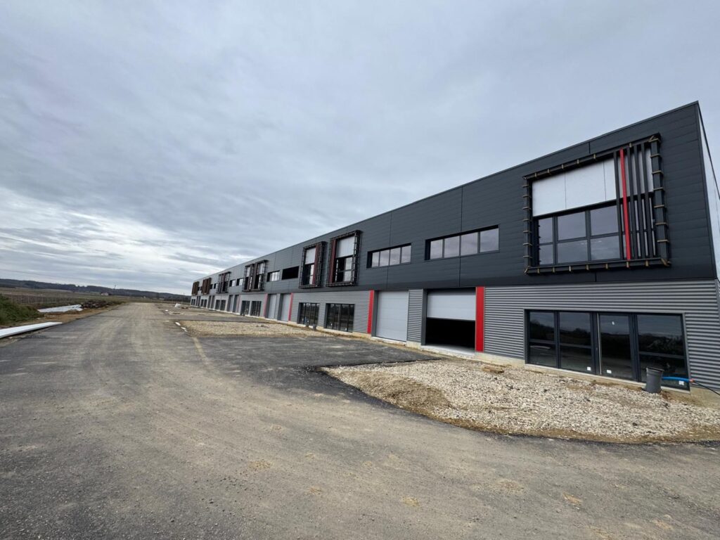 Business units, Avrainville, France — view of the whole scheme