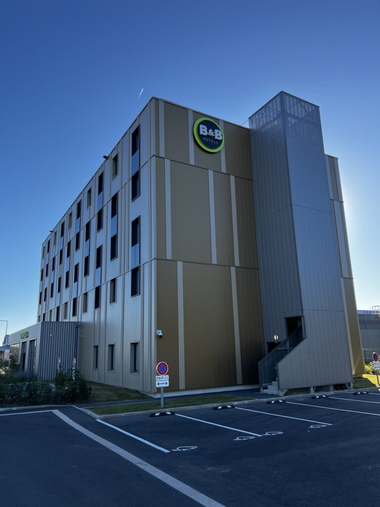 B&B HOTEL, Dreux, France — exterior view