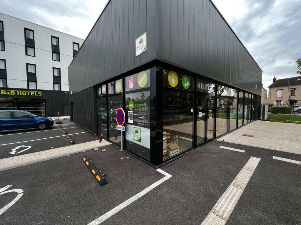 B&B HOTEL, Épinay-sur-Seine, France — exterior view