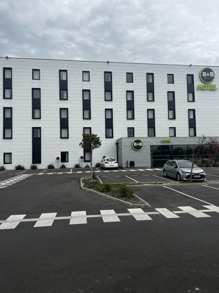 B&B HOTEL, Reims, France — façade