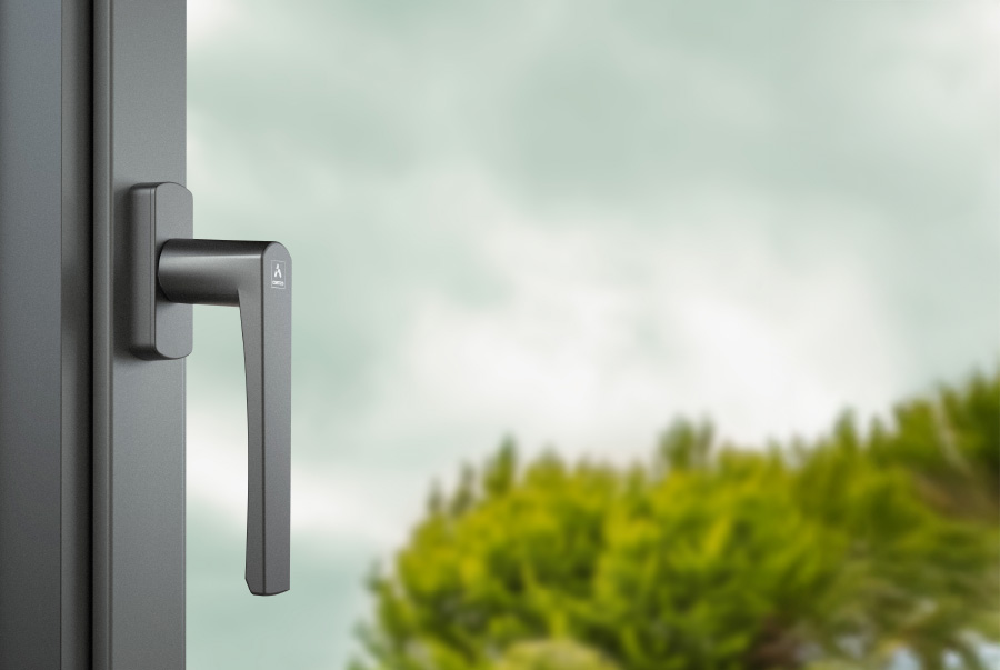 CORTIZO handle fitted to an aluminium window, official manufacturer image