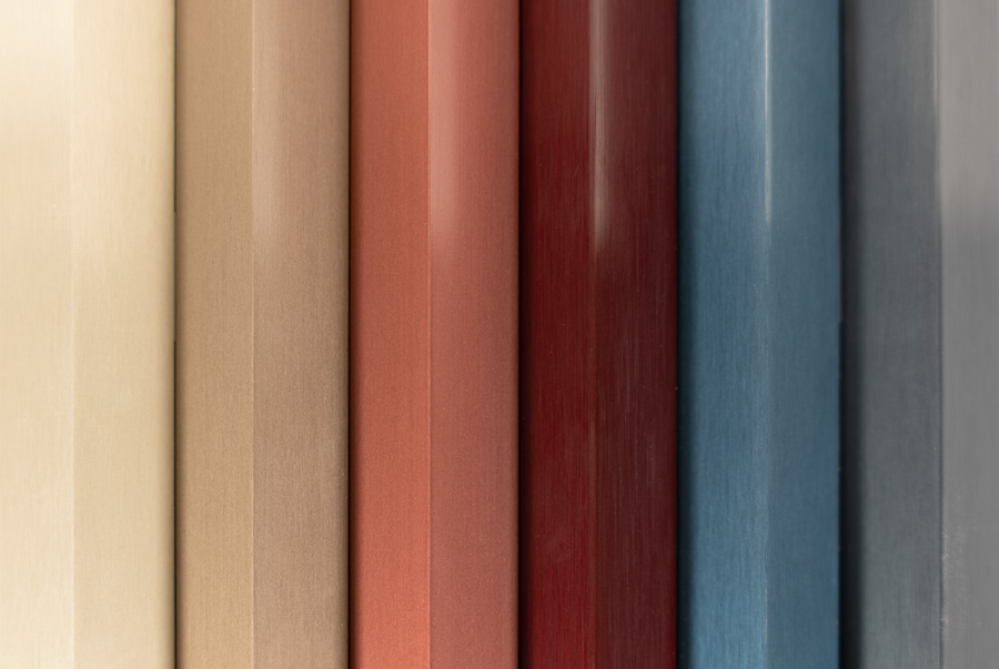 Anodised CORTIZO aluminium profiles, in metallic tones