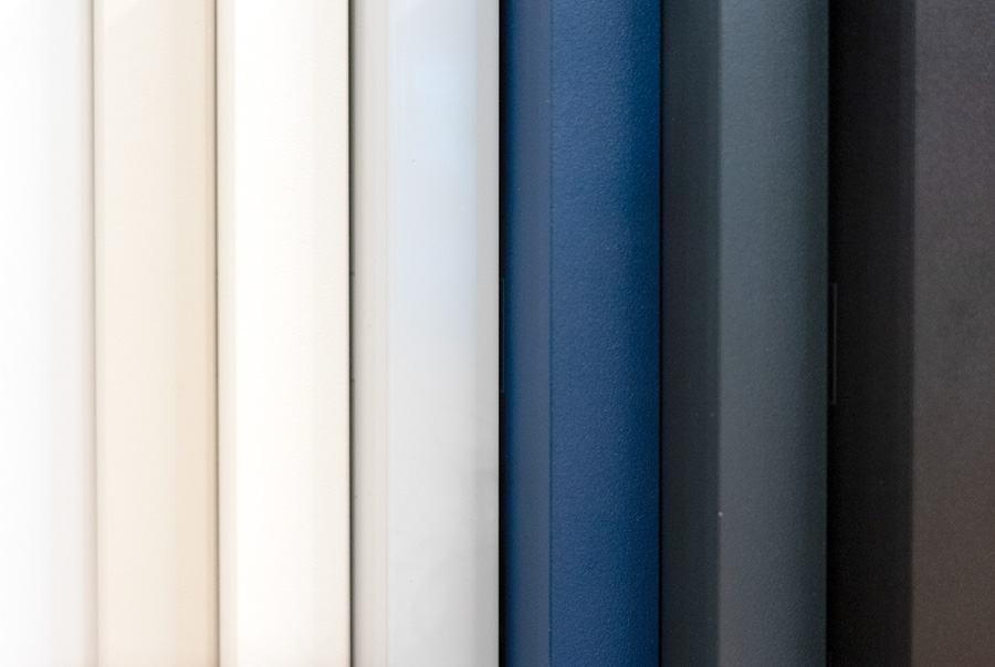 Powder-coated CORTIZO aluminium profiles, in several colours