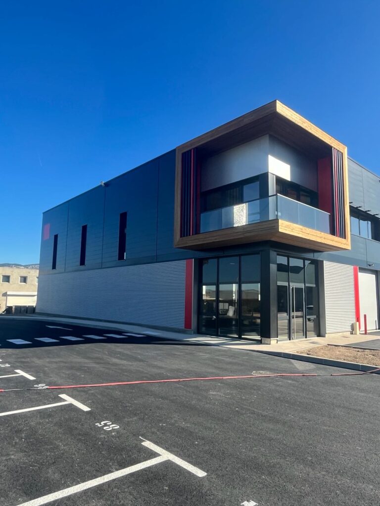 Retail complex, La Seyne-sur-Mer, France — exterior view