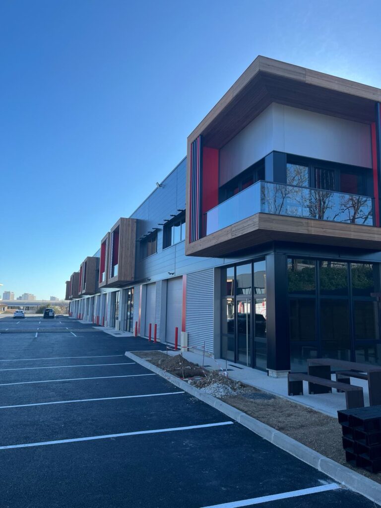 Retail complex, La Seyne-sur-Mer, France — exterior view