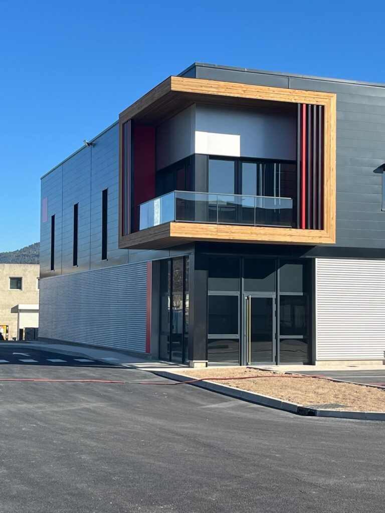 Retail complex, La Seyne-sur-Mer, France — façade detail