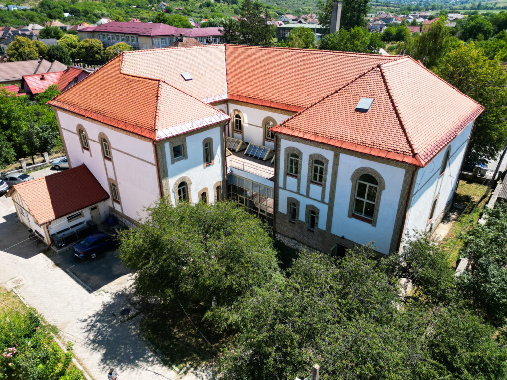 Șomcuta Mare Town Hall, Romania — exterior view